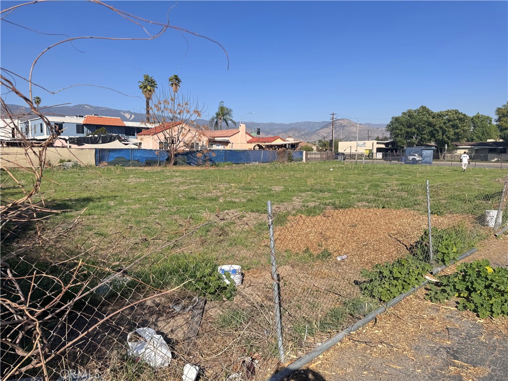 1450 N Waterman Avenue N Property Photo 4
