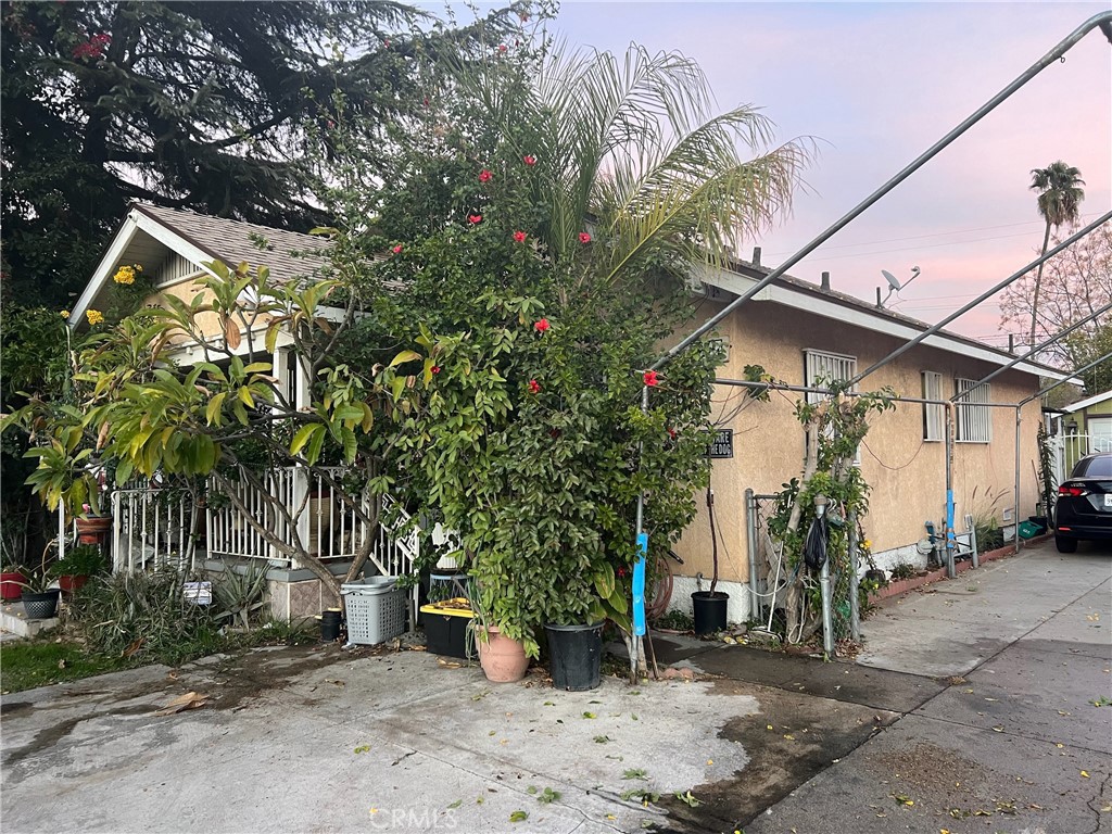 3245 N E Street Property Photo 2