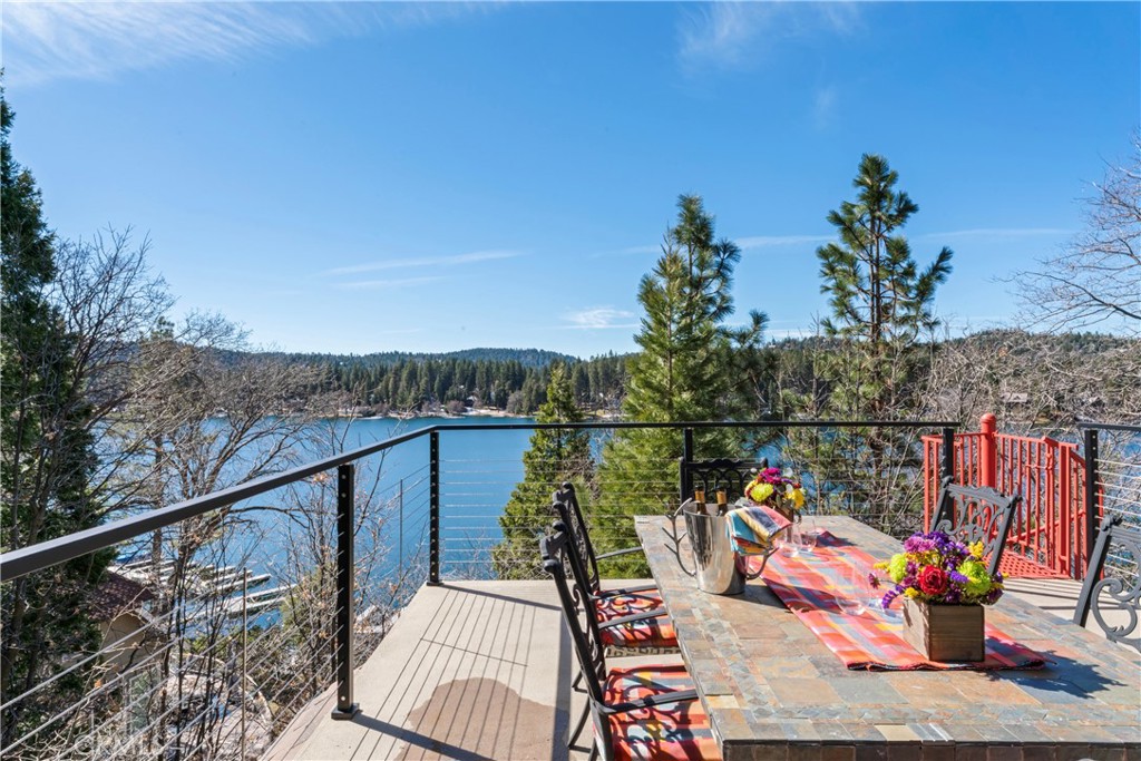 28019 North Shore Road Property Photo 1