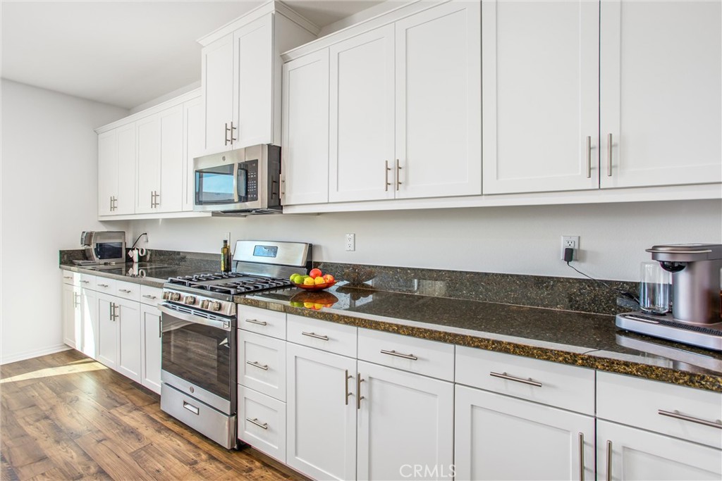 14077 Casetta Drive Property Photo 11