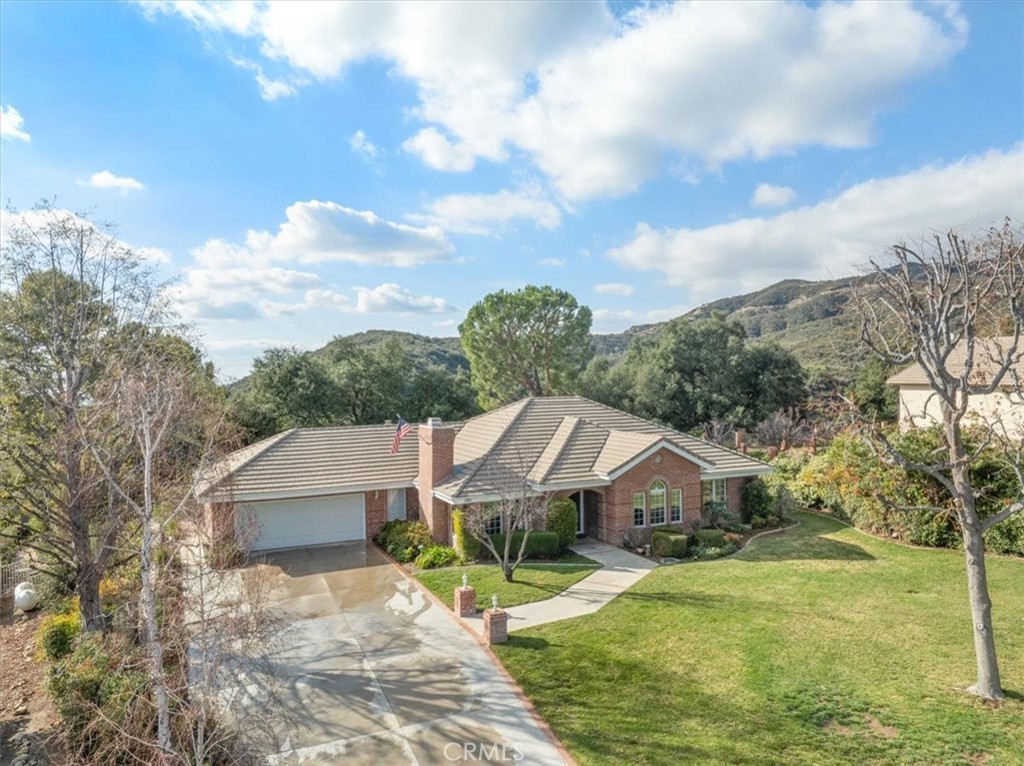 13154 Oak Crest Drive Property Photo 4