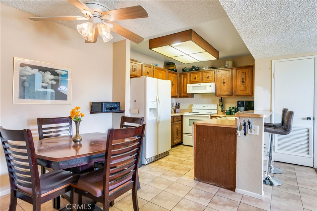 2265 Bradford Avenue 415 Property Photo 5
