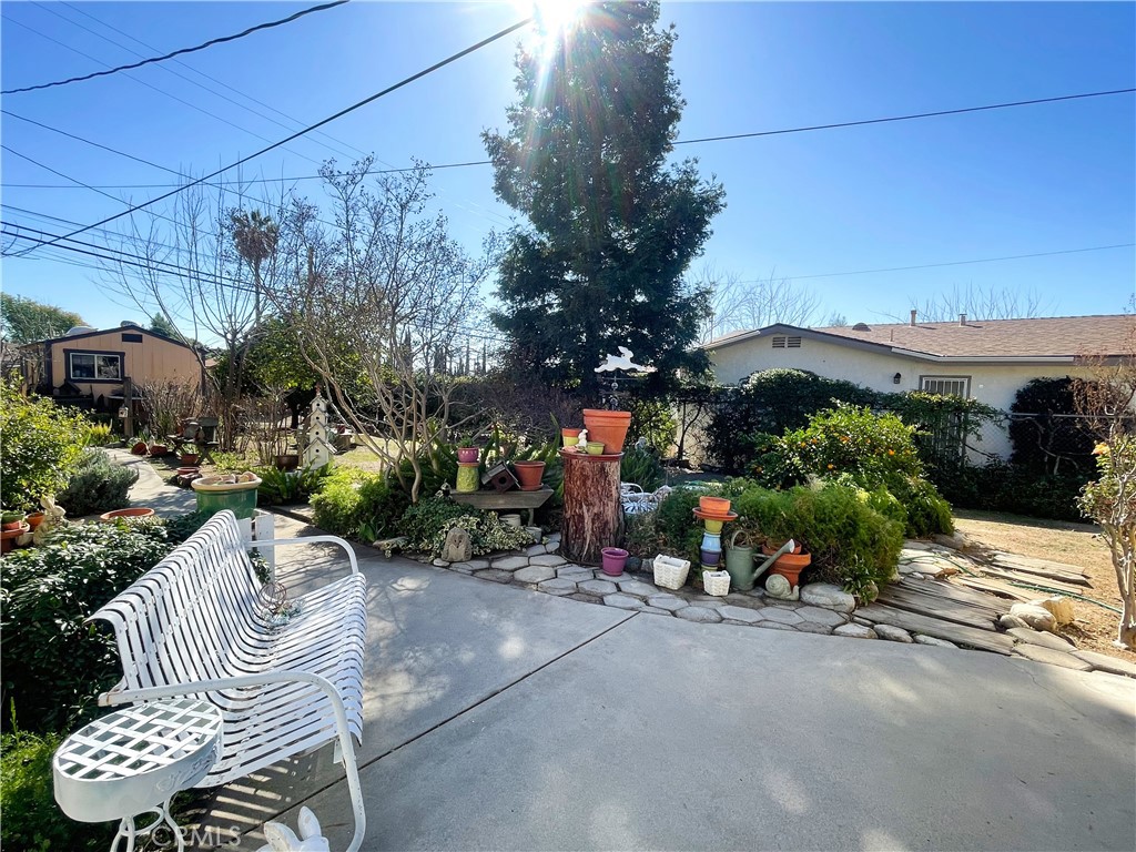 35415 Yucaipa Boulevard Property Photo 11