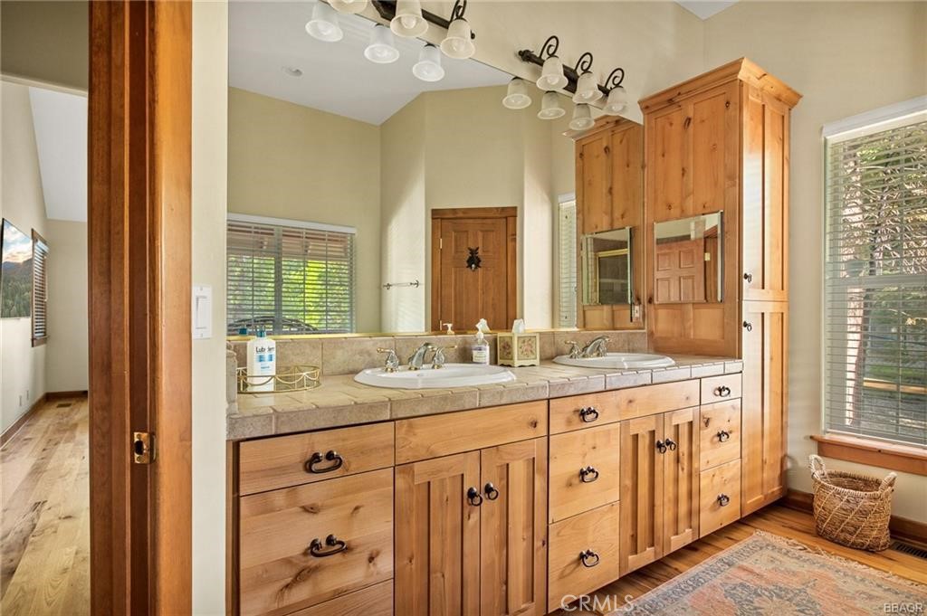 28637 Shenandoah Drive Property Photo 9