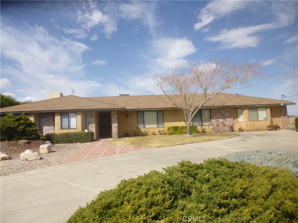 18530 Plumas Street Property Photo 1