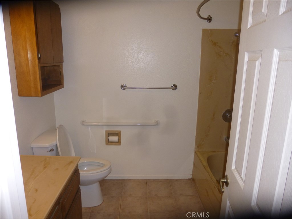 18530 Plumas Street Property Photo 12