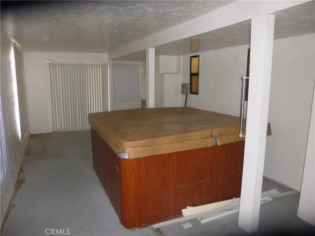 18530 Plumas Street Property Photo 18