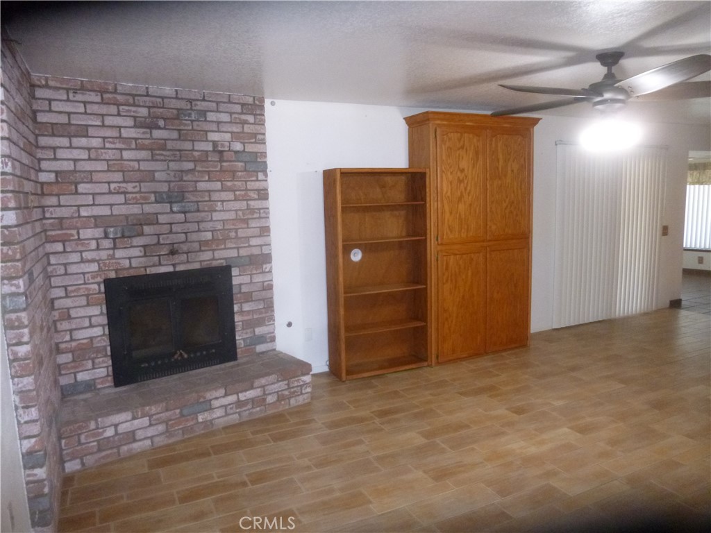 18530 Plumas Street Property Photo 20