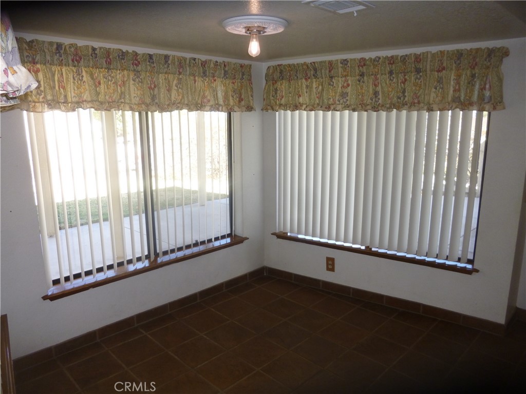 18530 Plumas Street Property Photo 22