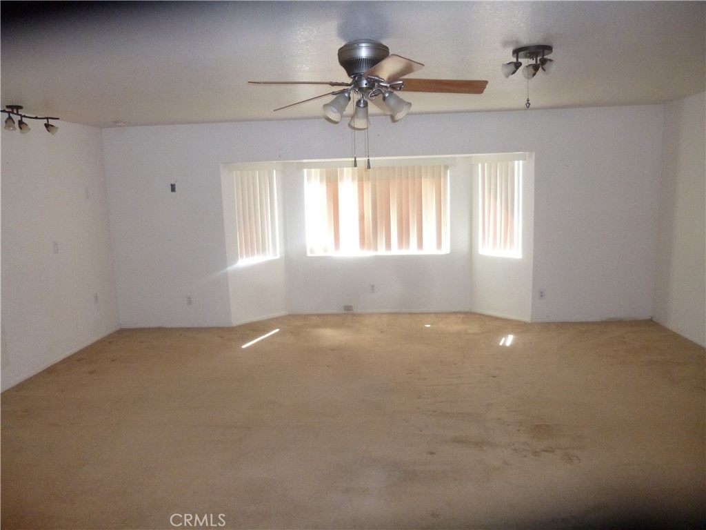 18530 Plumas Street Property Photo 28