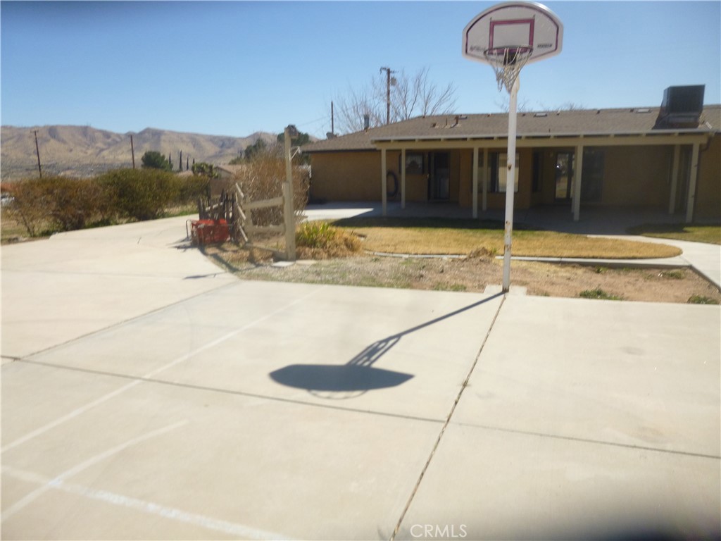 18530 Plumas Street Property Photo 35