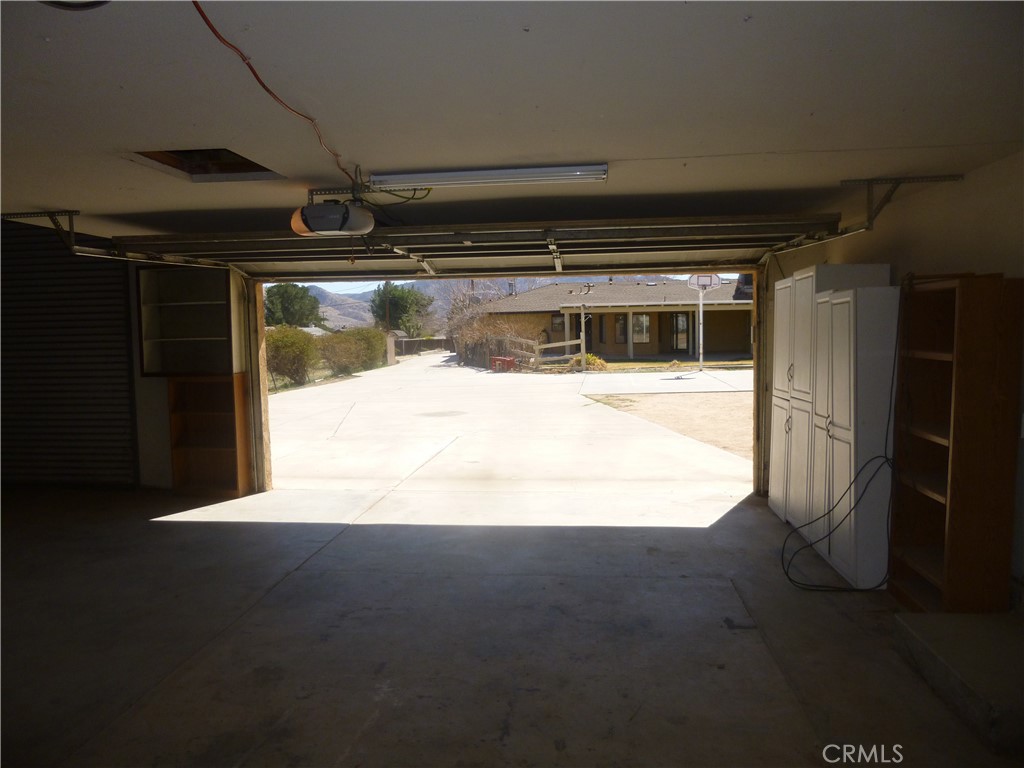 18530 Plumas Street Property Photo 41