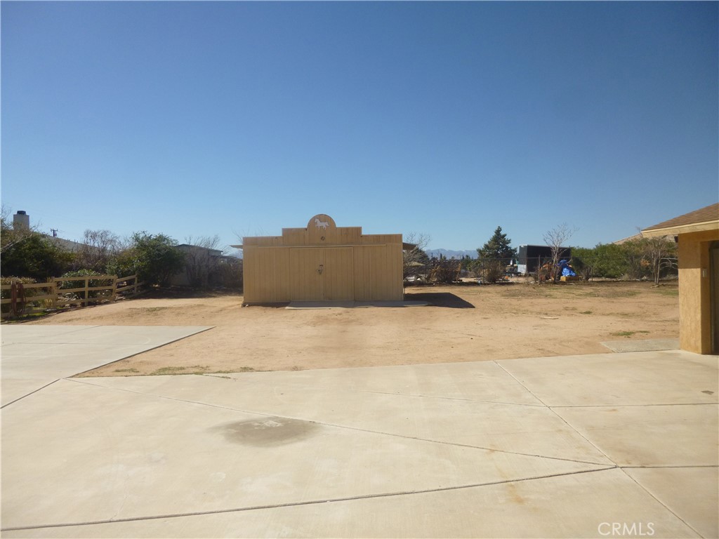 18530 Plumas Street Property Photo 43