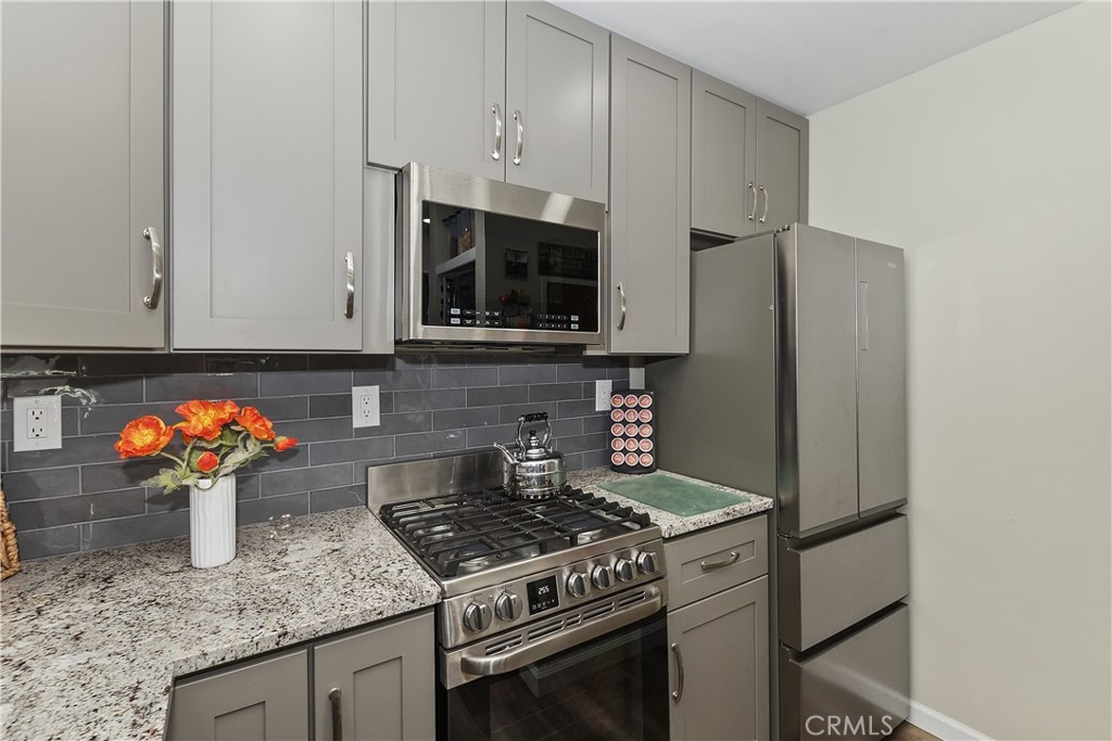 24310 Wabern Drive Property Photo 10