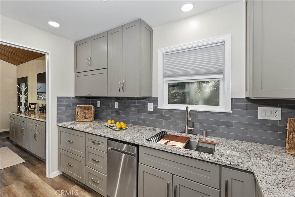 24310 Wabern Drive Property Photo 11