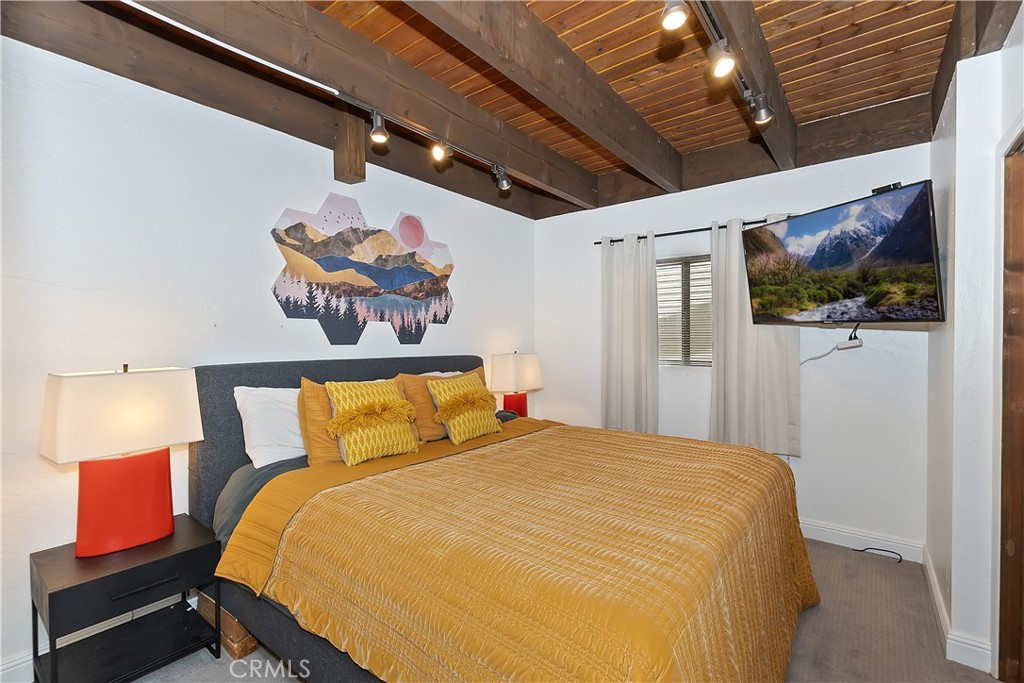 42533 Moonridge Road Property Photo 14