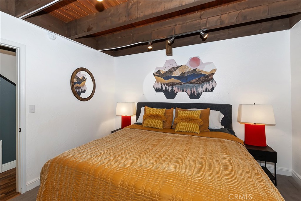 42533 Moonridge Road Property Photo 15