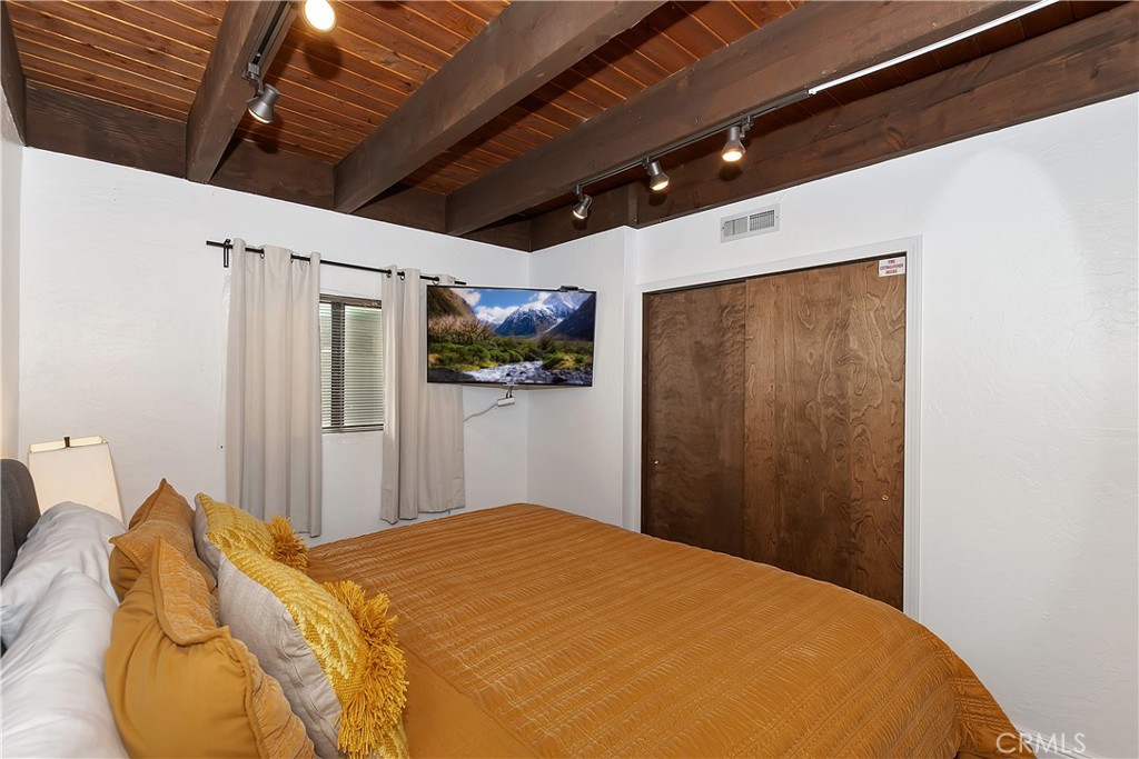 42533 Moonridge Road Property Photo 16