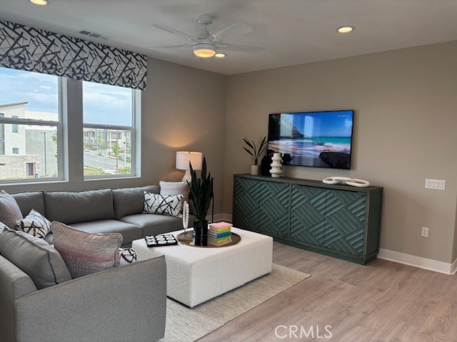 27334 Creekwood Lane Property Photo 4