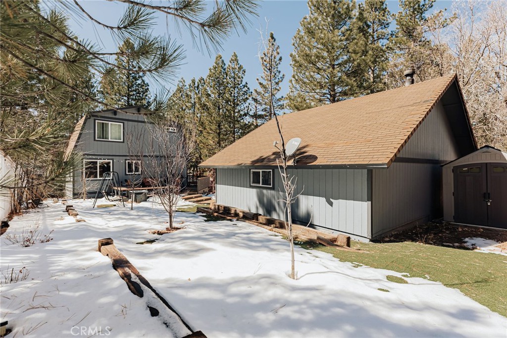 40138 Hillcrest Drive Property Photo 4