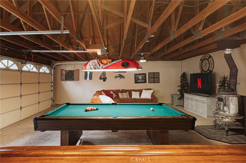 40138 Hillcrest Drive Property Photo 5
