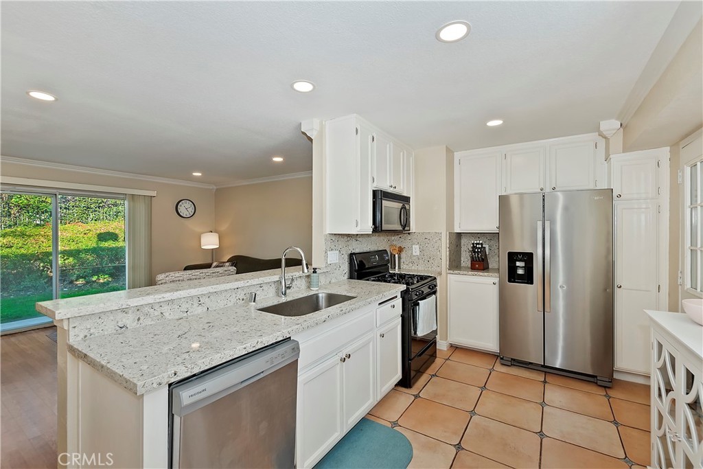 1365 Crafton Avenue 1068 Property Photo 6