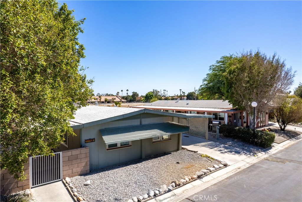 47790 San Salvador Property Photo 1
