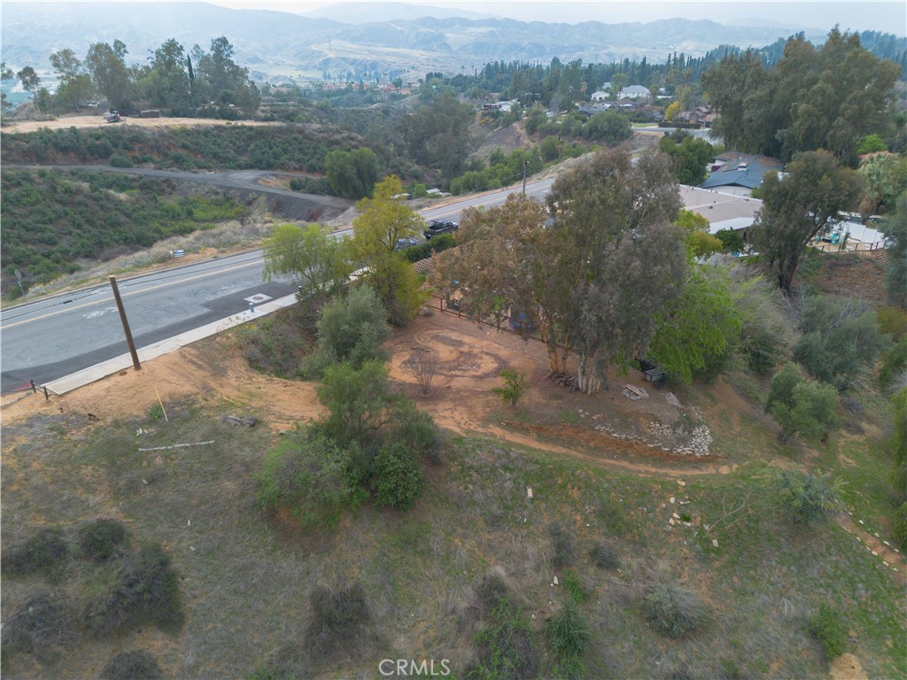848 W Sunset Drive Property Photo 2