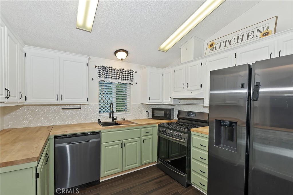 391 Montclair Drive 179 Property Photo 10