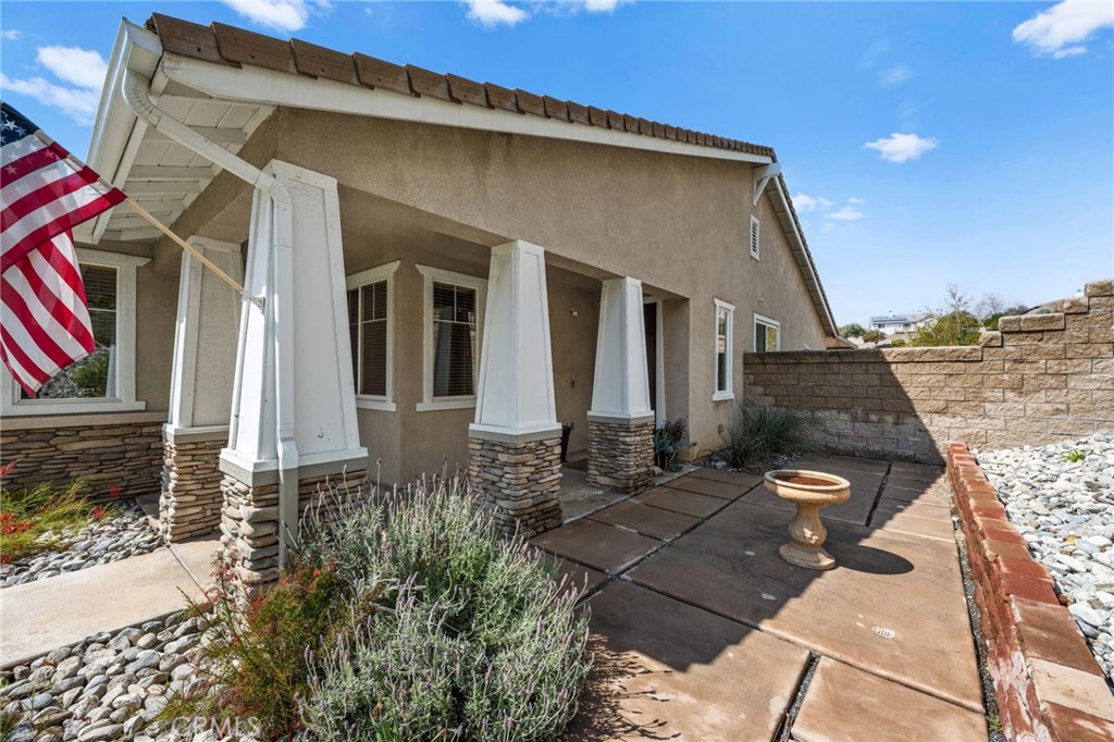 6822 Van Leuven Lane Property Photo 4