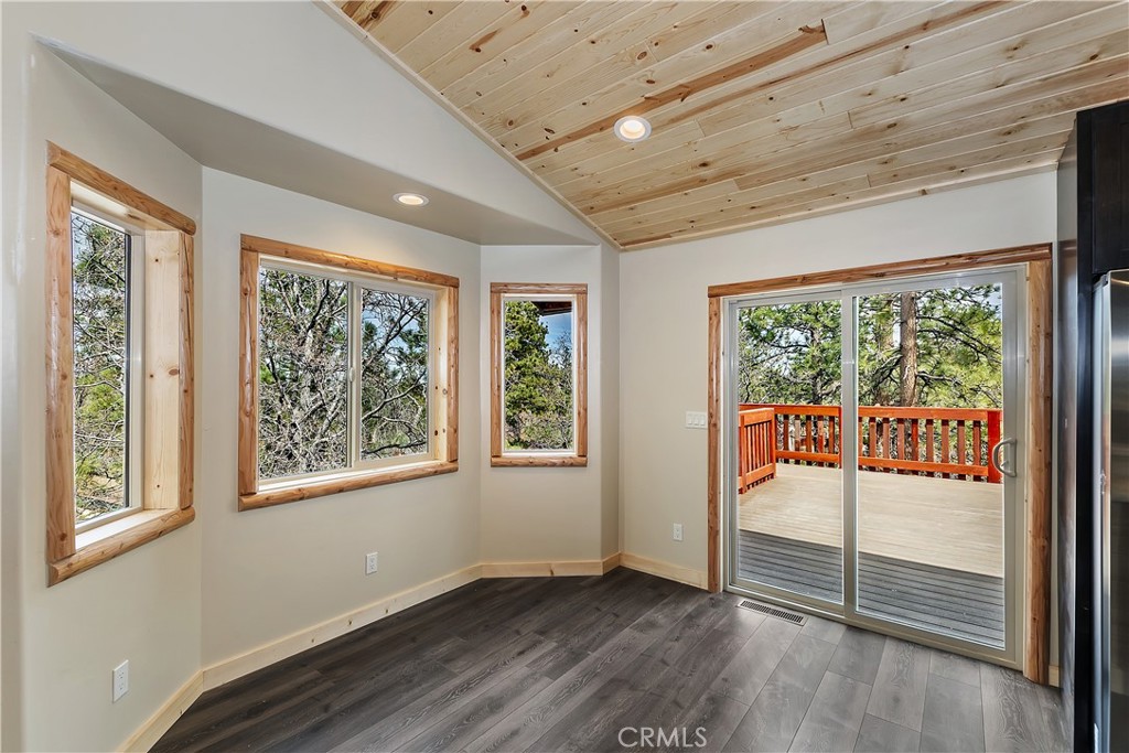 855 Cedar Lane Property Photo 12