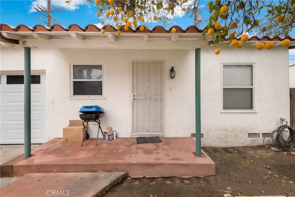 331 W 25th Street Property Photo 4