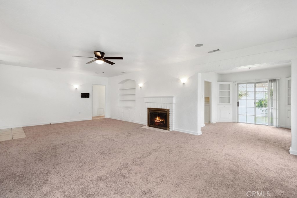 331 W 25th Street Property Photo 6