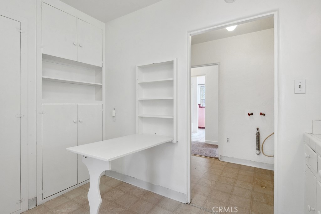 331 W 25th Street Property Photo 16