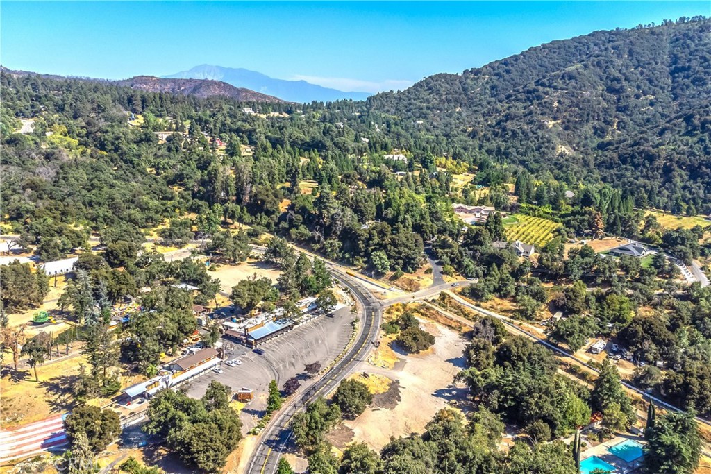 39065 Oak Glen Road Property Photo