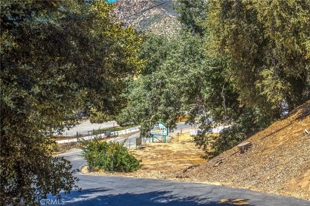 39065 Oak Glen Road Property Photo 5