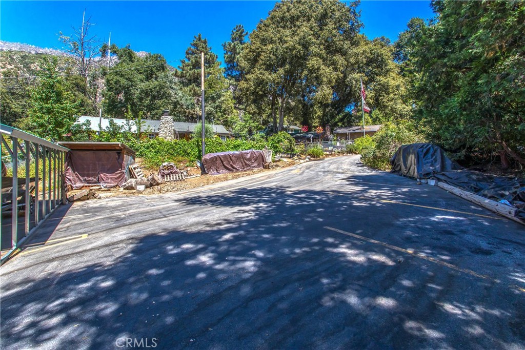 39065 Oak Glen Road Property Photo 11