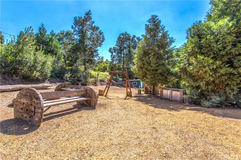 39065 Oak Glen Road Property Photo 17