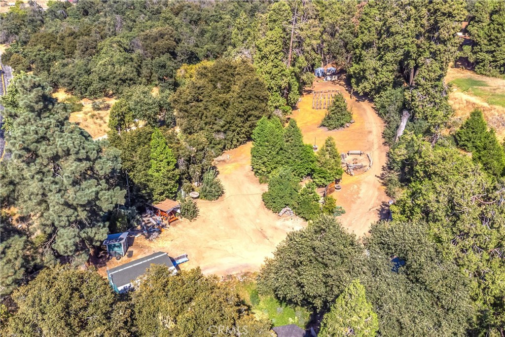 39065 Oak Glen Road Property Photo