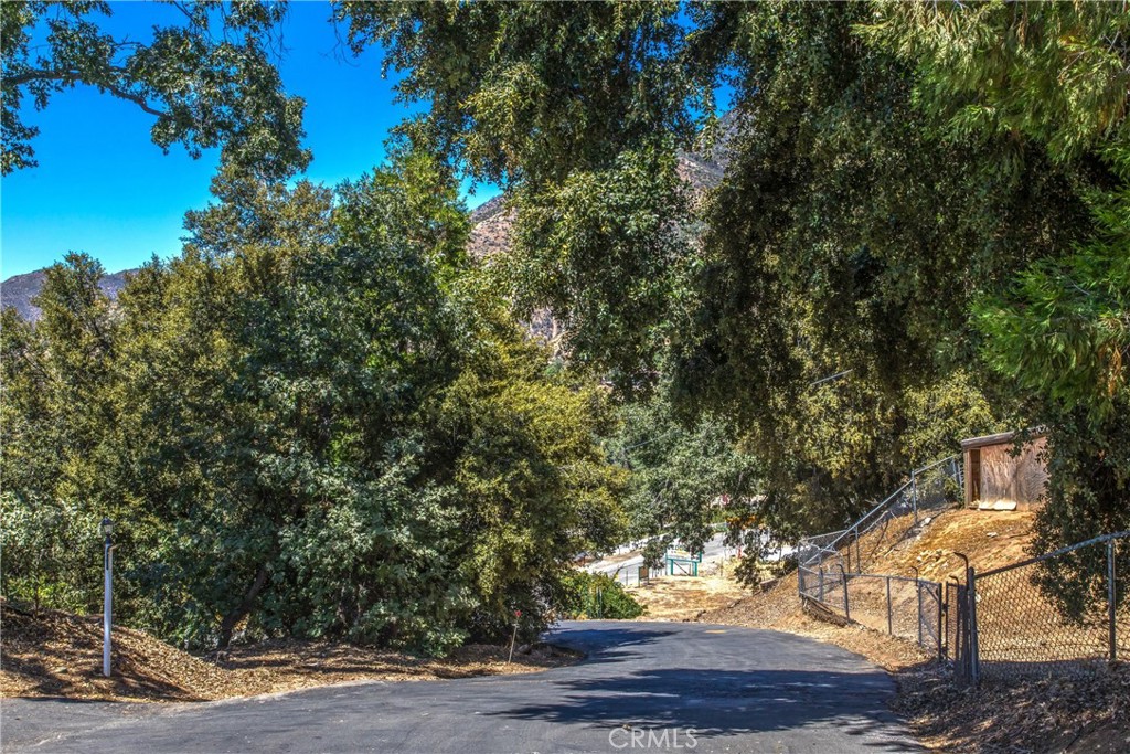 39001 Harris Road Property Photo 7