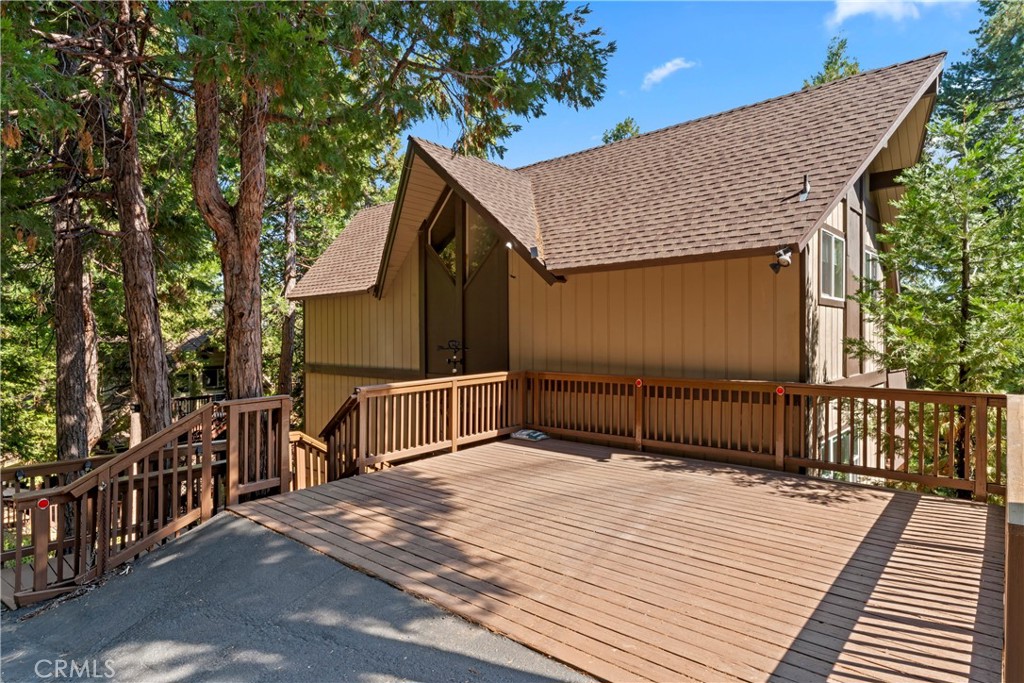750 Zurich Drive Property Photo 3