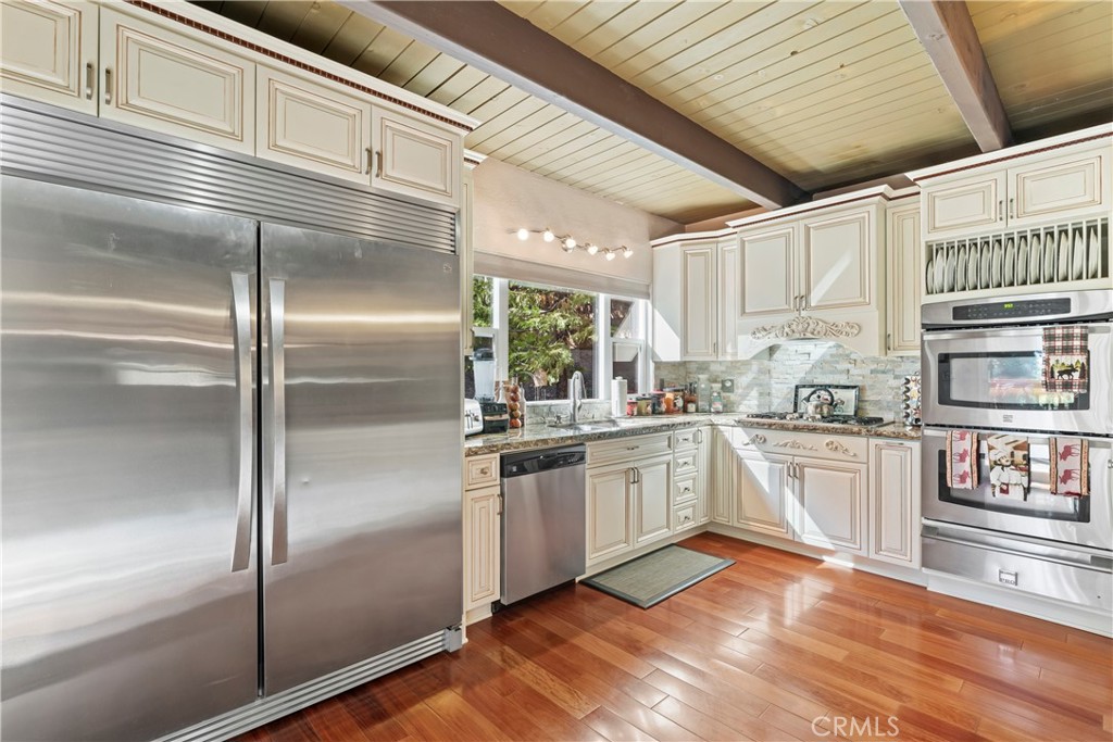 750 Zurich Drive Property Photo 8