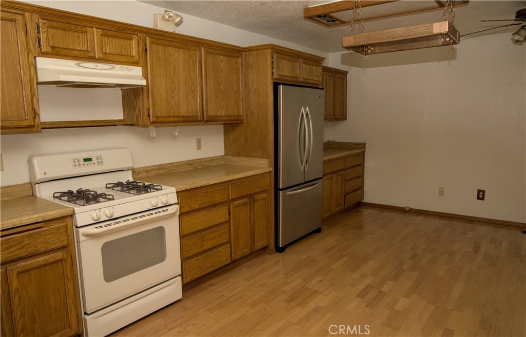 432 E Mountain View Boulevard Property Photo 5