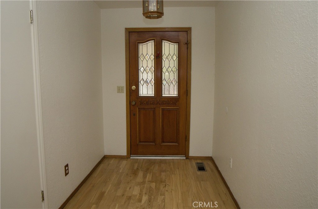 432 E Mountain View Boulevard Property Photo 8