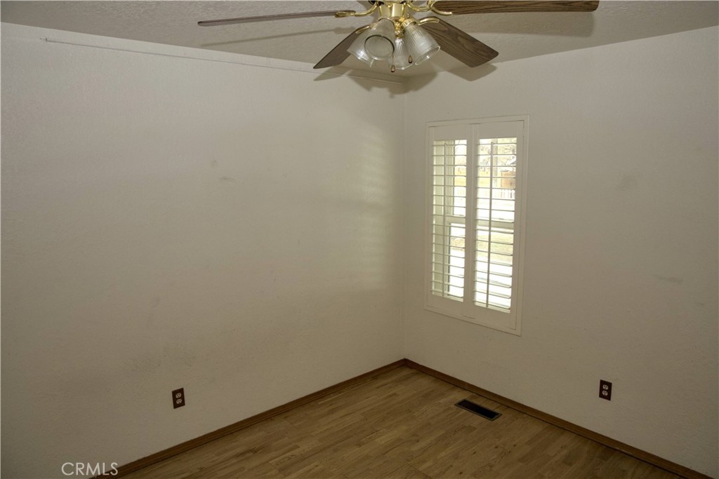 432 E Mountain View Boulevard Property Photo 9
