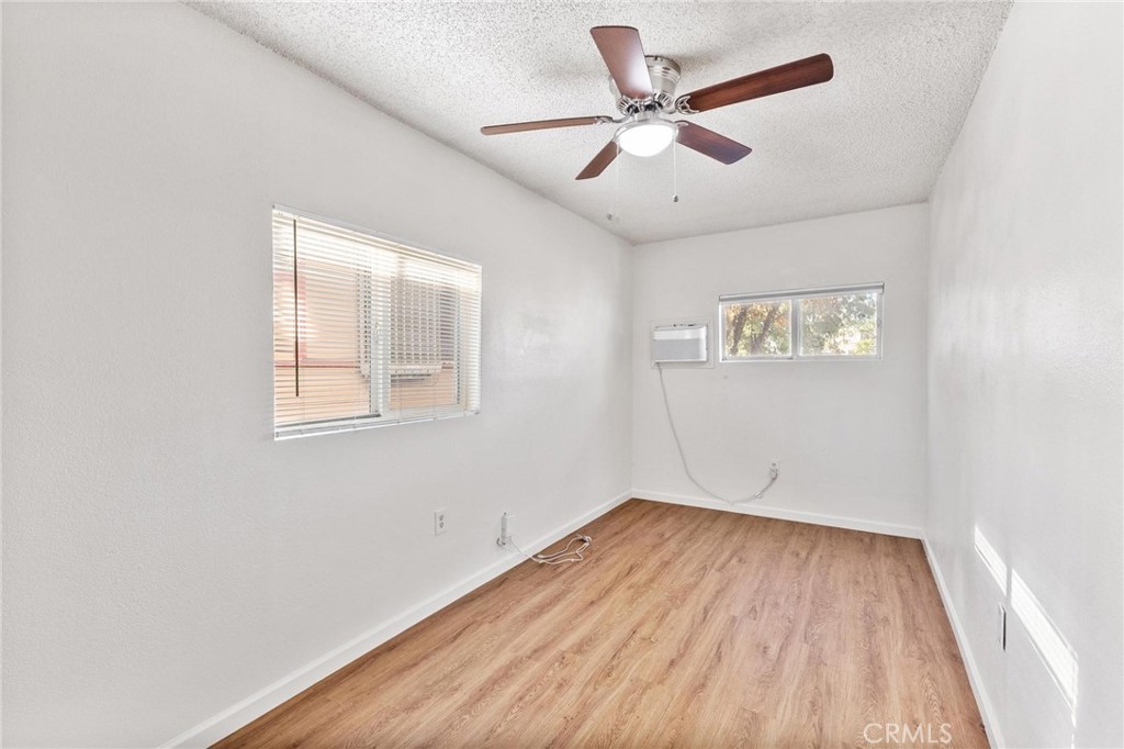 207 E 5th Street Property Photo 40