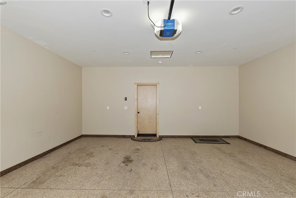 321 Hilltop Property Photo 35