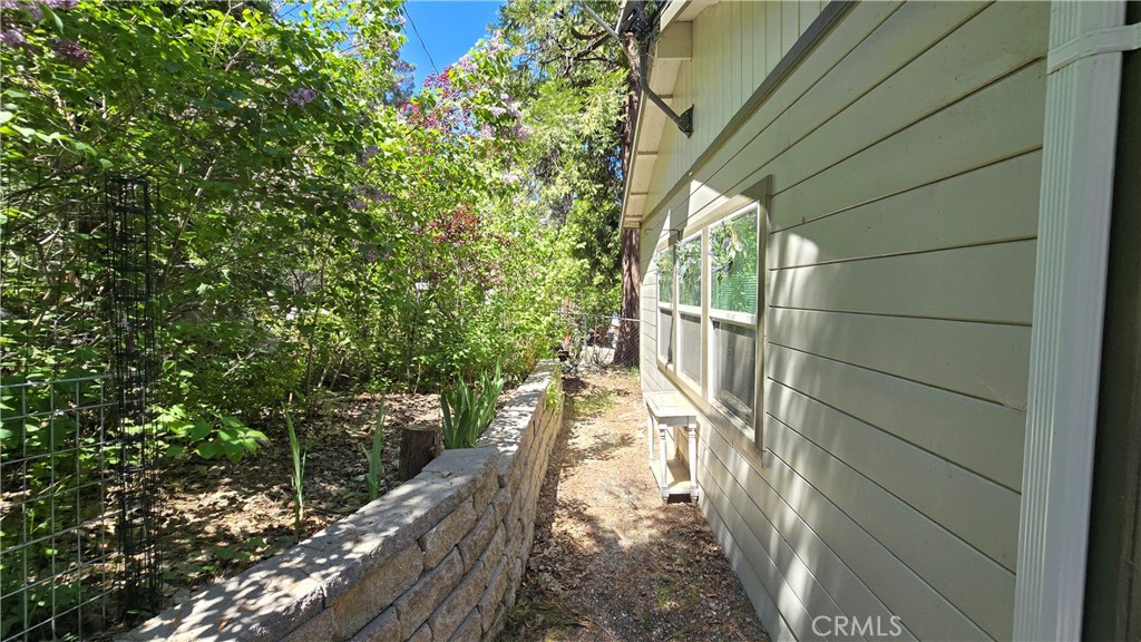 41414 Valley Of The Falls Drive Property Photo 3