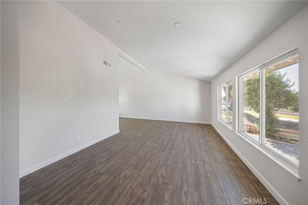 116 Cascade Court Property Photo 7