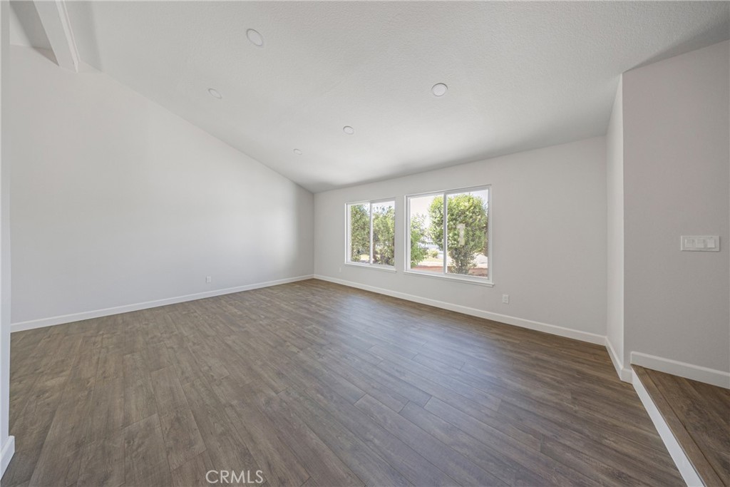 116 Cascade Court Property Photo 9